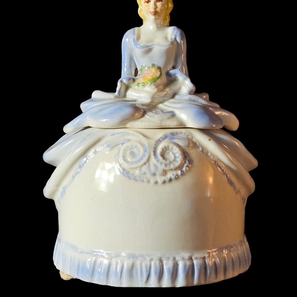 Antique jewelry ring or Trinket box music box Victorian lady. - Picture 10 of 11